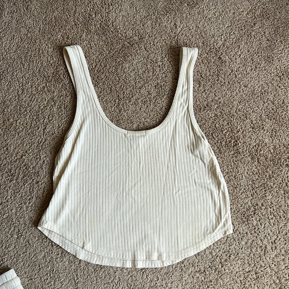 Beyond Yoga Ribbed Cream Set - Picture 4 of 8
